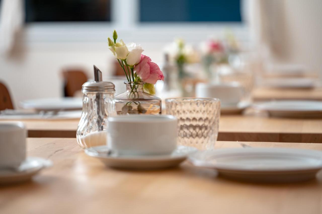 Hotel Restaurant La Voile Bleue Ердевен Екстериор снимка