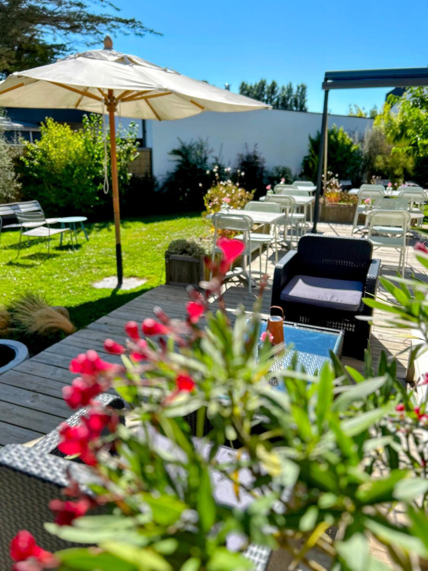 Hotel Restaurant La Voile Bleue Ердевен Екстериор снимка